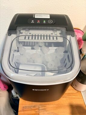 Euhomy Countertop Portable Ice Maker in Black